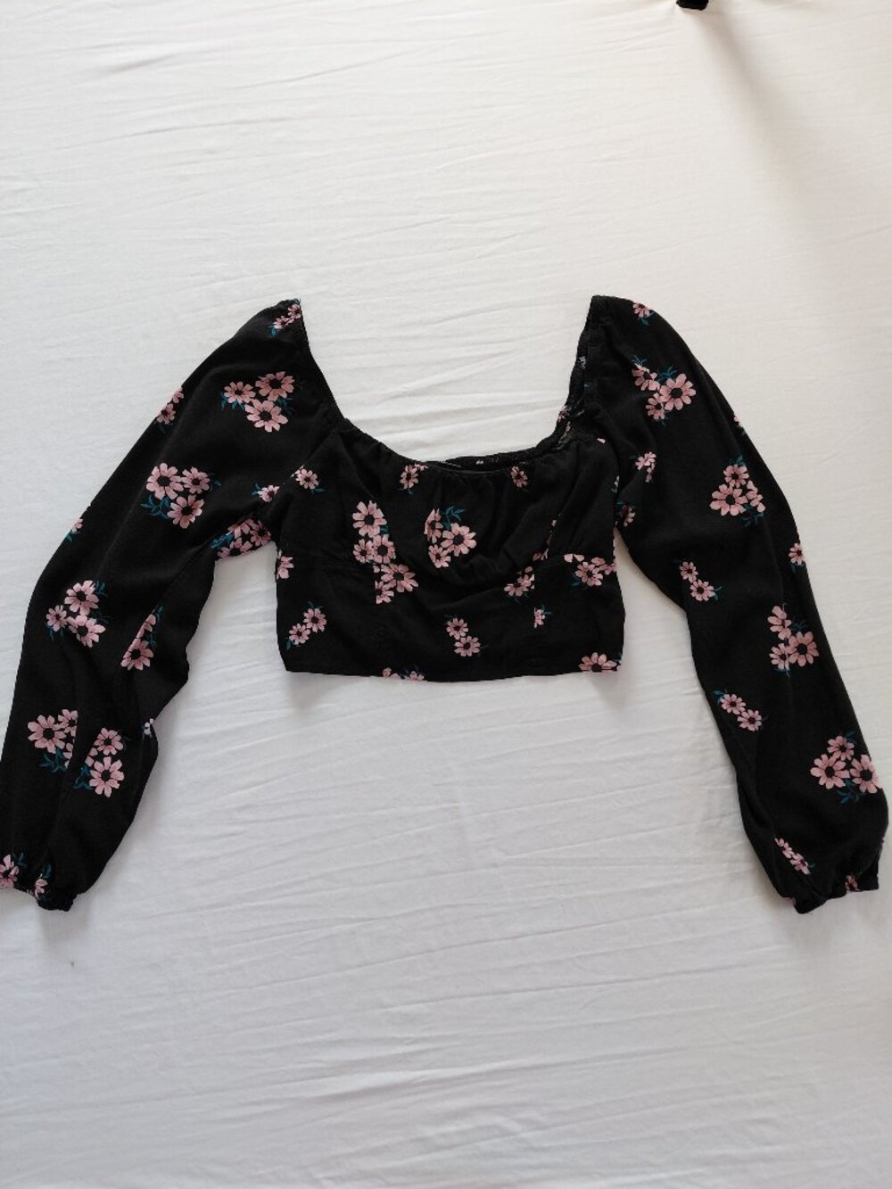 Wild Fable M long sleeve crop top